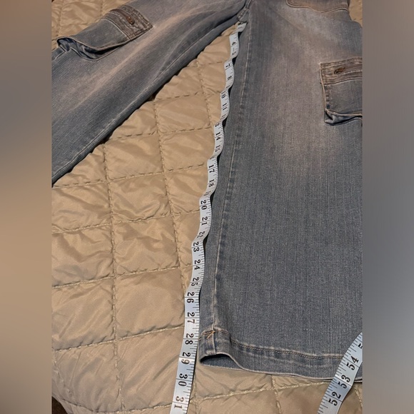 RE generation Cargo Jeans - Picture 4 of 7